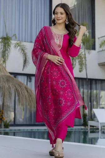 Pink women chanderi cotton embroidered kurti with chanderi bottom and jacquard organza printed dupatta set
