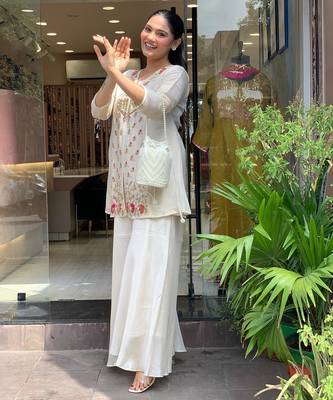 Off white women silk embroidered kurta with silk palazzo set full inner ethnic wear 3