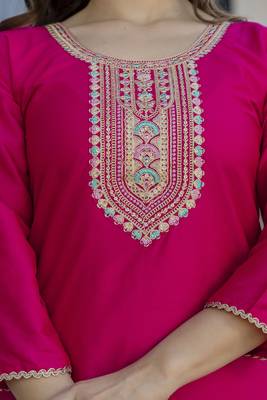 Pink women chanderi cotton embroidered kurti with chanderi bottom and jacquard organza printed dupatta set 4