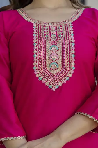 Pink women chanderi cotton embroidered kurti with chanderi bottom and jacquard organza printed dupatta set