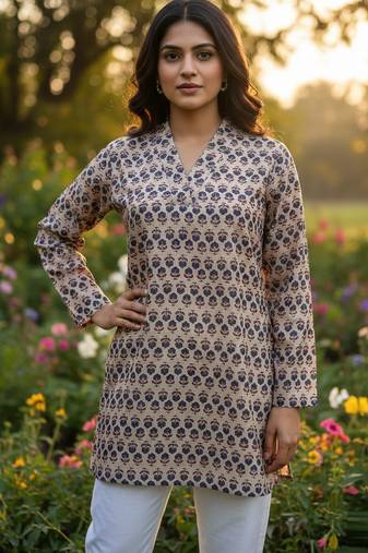  floral digital print muslin silk tunic / stylish short kurti for grilish
