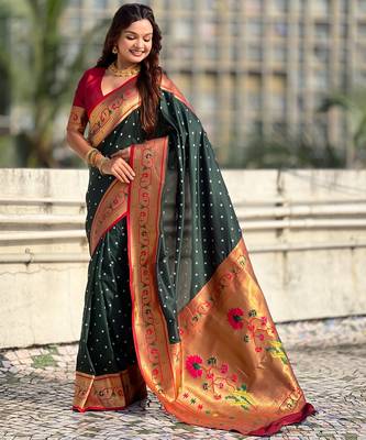 green bandhani soft silk saree with zari weaving border 3