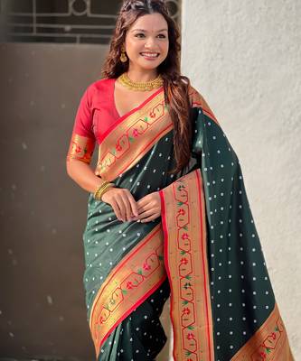 green bandhani soft silk saree with zari weaving border 5