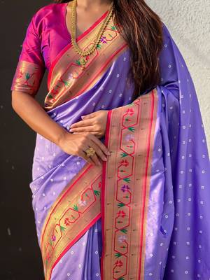 lavender bandhani soft silk saree with zari weaving border 4