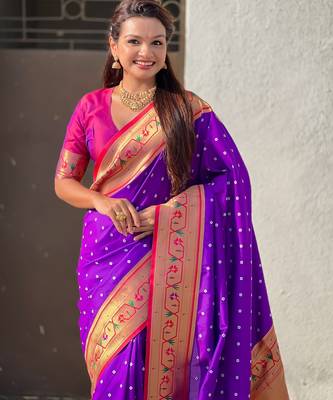 purple bandhani soft silk saree with zari weaving border 5