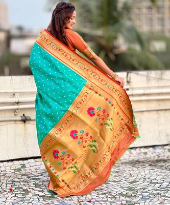 turquoise blue bandhani soft silk saree with zari weaving border 2