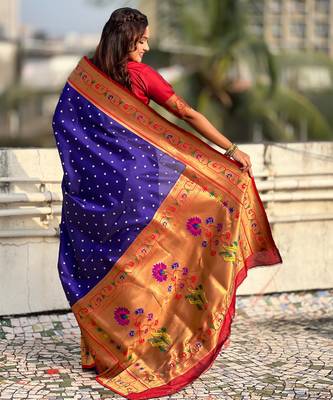 soft silk blue bandhani saree with zari weaving border 2