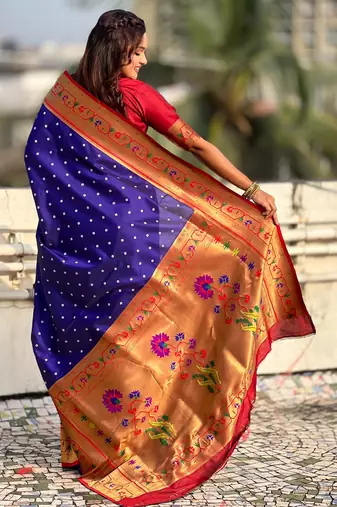 soft silk blue bandhani saree with zari weaving border
