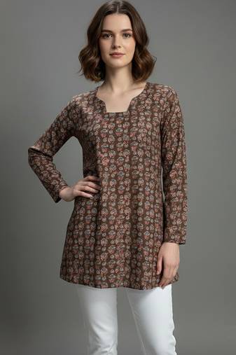  floral digital print muslin silk tunic / stylish short kurti for grilish