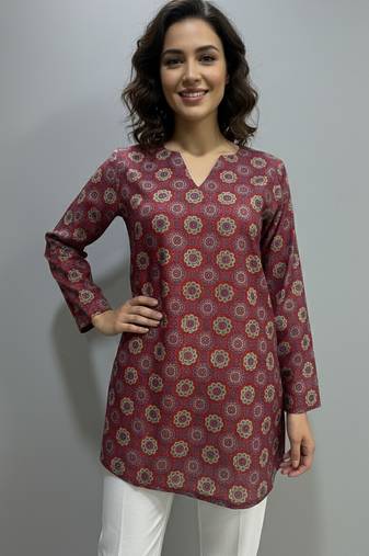  floral digital print muslin silk tunic / stylish short kurti for grilish
