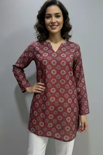  floral digital print muslin silk tunic / stylish short kurti 