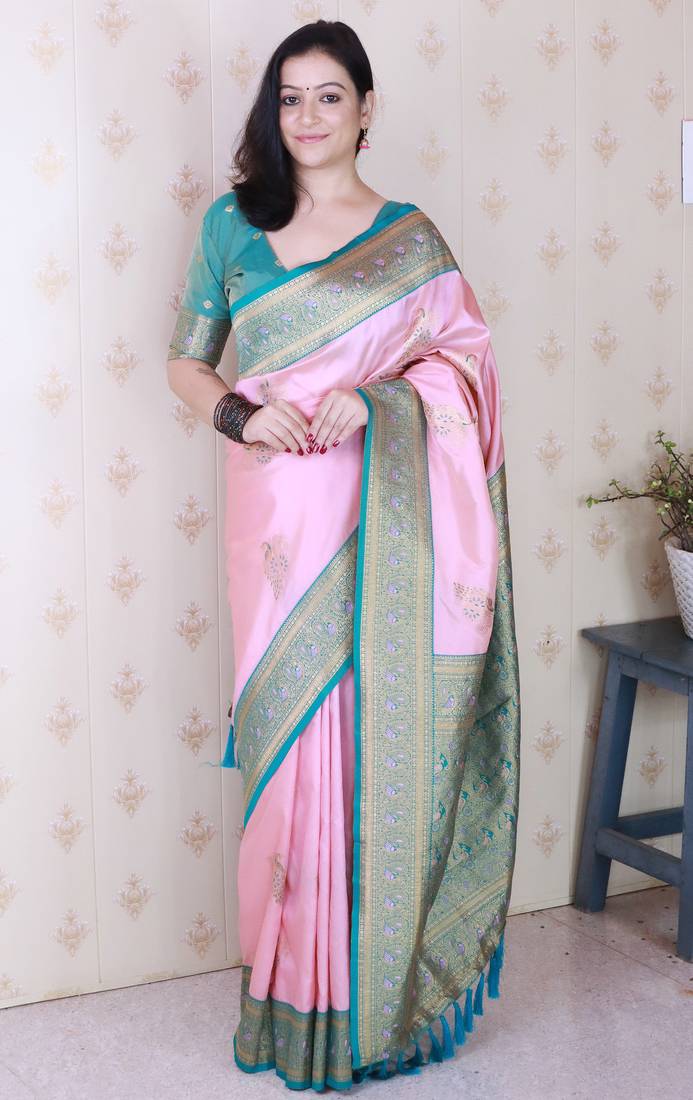 Pink soft silk zari weaving saree with contrast blouse piece