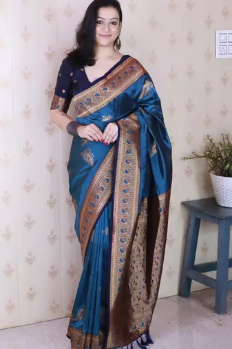 Blue soft silk zari weaving saree with contrast blouse piece
