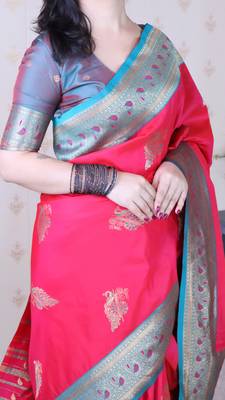 soft silk pink saree with rich zari border & contrast blouse 4
