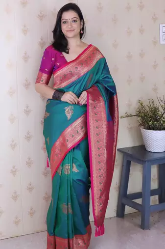 Teal soft silk zari weaving saree with contrast blouse piece