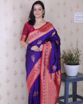 purple soft silk saree with rich zari border & contrast blouse 4