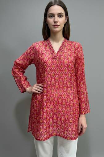 floral digital print muslin silk tunic / stylish short kurti for grilish