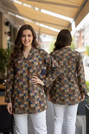  floral digital print muslin silk tunic / stylish short kurti 