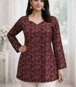  floral digital print muslin silk tunic / stylish short kurti for grilish