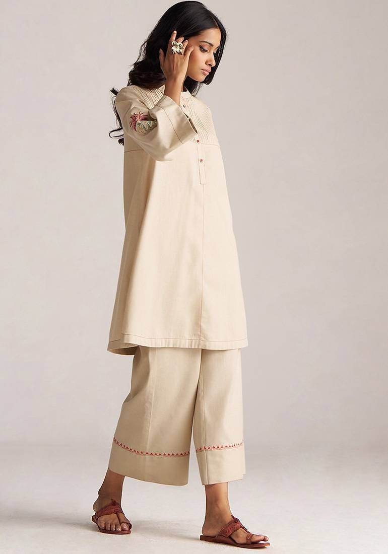 brown linen top and bottom set with minimal style