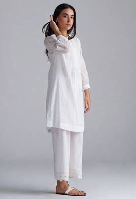 white cotton co-ord set with full sleeve style 2