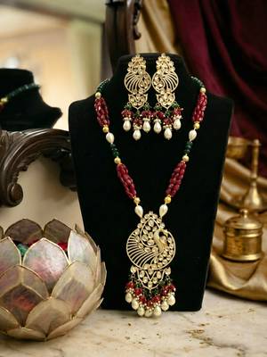 gold brass necklace set with peacock pendant pearl drop detailing 3