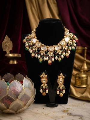 gold brass necklace set with kundan pearl drop bead design 3
