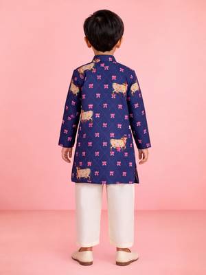 boys blue cotton kurta pajama with pichwai print 3