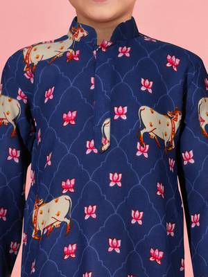 boys blue cotton kurta pajama with pichwai print 4