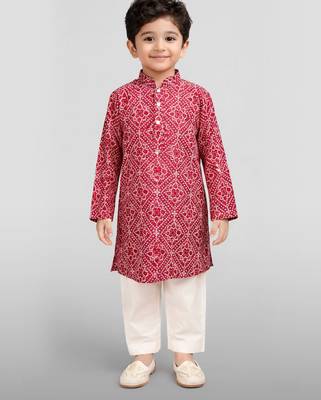 boys red cotton kurta pajama with bandhani print 3