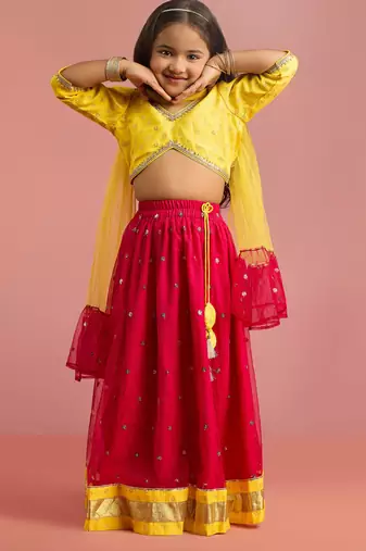 girls floral foil printed net lehenga choli set with organza look dupatta