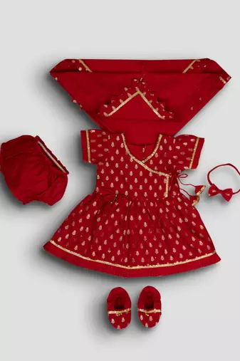 girls wear red jacquard ethnic set with floral print