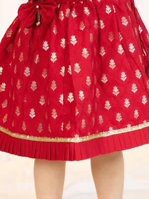 girls wear red jacquard dress set with floral pattern 4