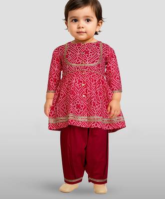 girls wear red bandhani cotton kurta with patiala cotton set 3
