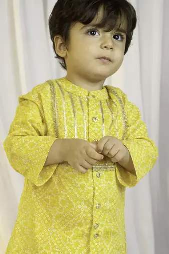 kids wear yellow cotton bandhani kurta pyjama set for boys
