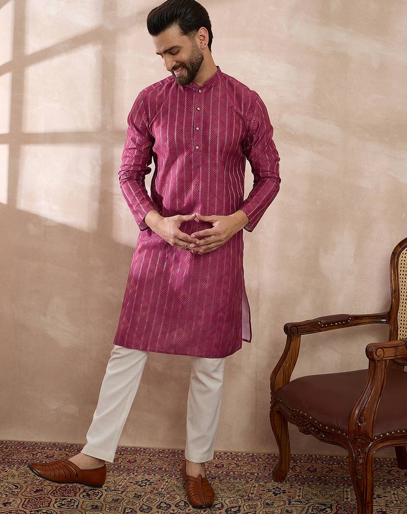 Men pink silk blend printed mandarin collar straight kurta with trouser