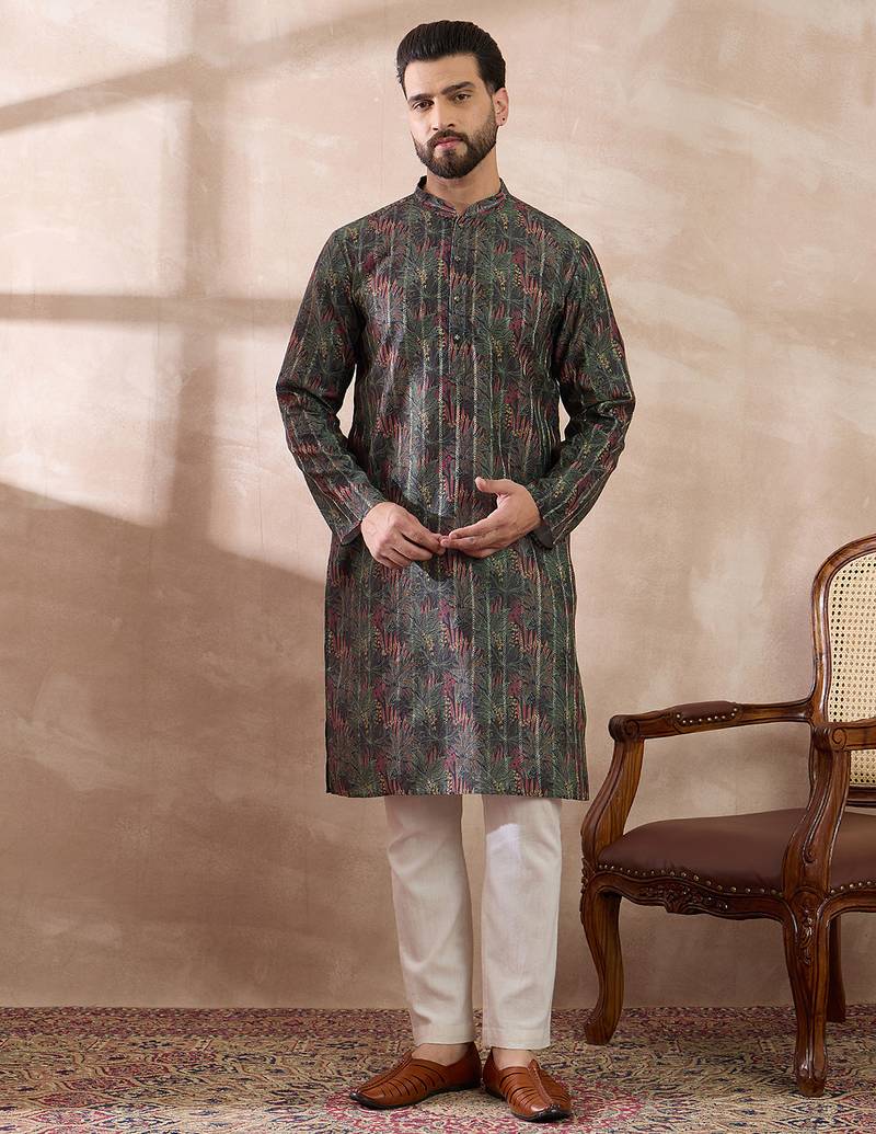 Men black silk blend printed mandarin collar straight kurta with trouser
