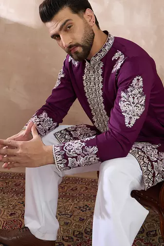 Men purple silk blend embroidered mandarin collar straight kurta with trouser