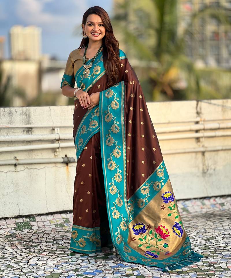 Brown soft silk zari weaving saree with contrast blouse piece