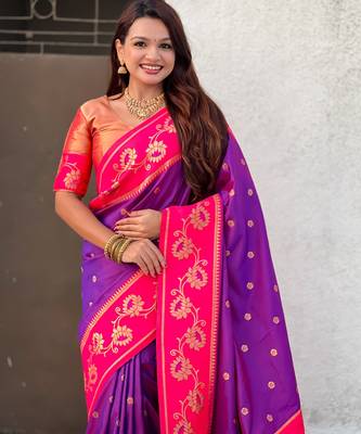 magenta soft silk zari woven saree with contrast blouse 5