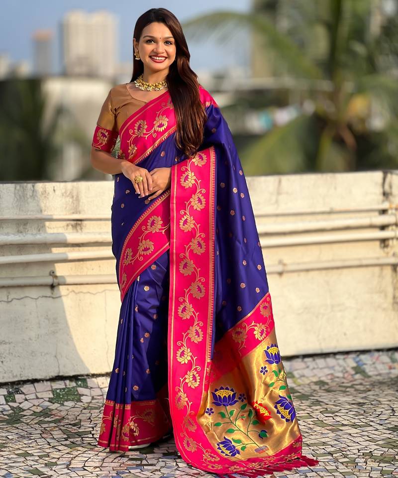 Blue soft silk zari weaving saree with contrast blouse piece