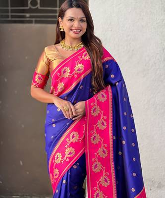blue soft silk zari woven saree with contrast blouse 5