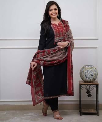 Women floral printed cotton kurta with trouser & dupatta 1