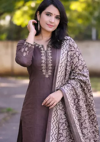 brown cotton kurta set with printed pattern
