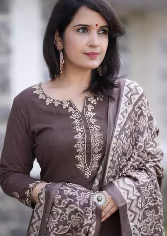 brown cotton kurta set with printed pattern