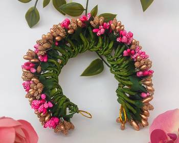 pink gold paper hair gajra with pollen work 4