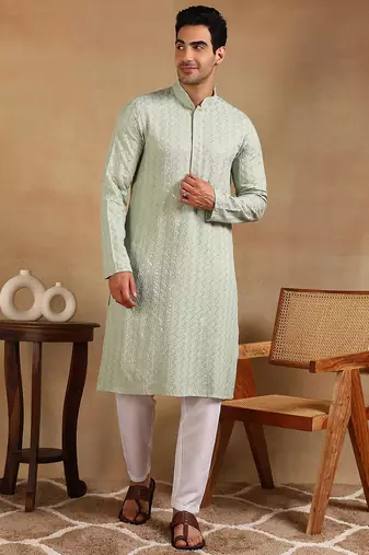 Men green viscose rayon solid embroidered straight kurta