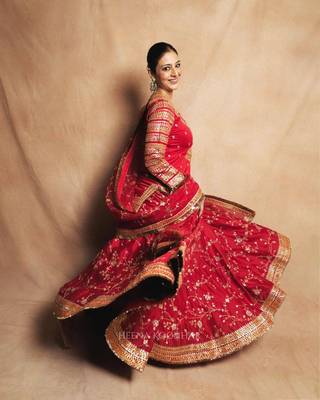 Red bridal lehenga set 3