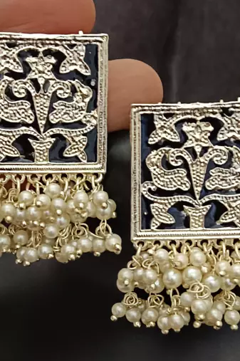 Black meenakari indo western earrings set