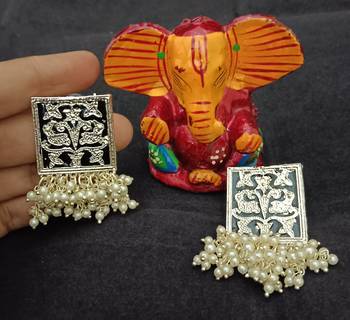black meenakari indo western earrings set 2